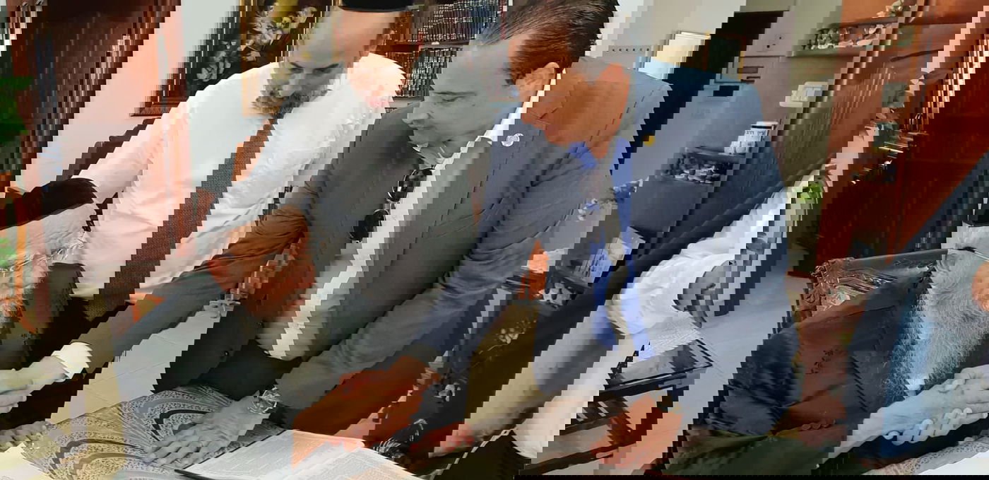 שגריר גואטמלה התברך מזקן הראשל"צים