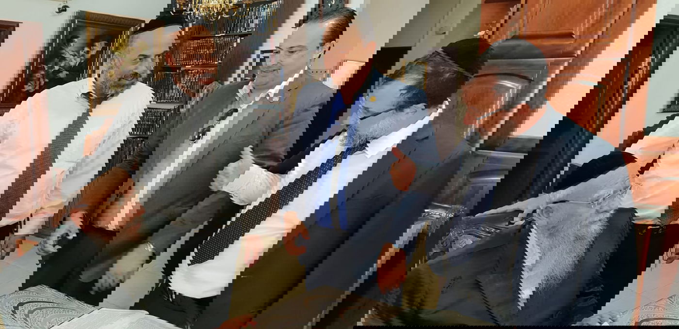 שגריר גואטמלה התברך מזקן הראשל"צים