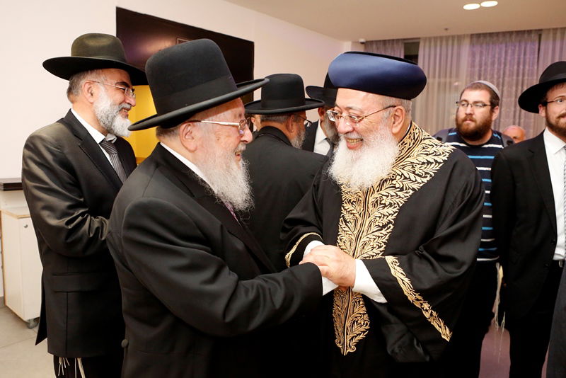 חתונת נכדת הראשל"צ הגר"ש עמאר • צפו