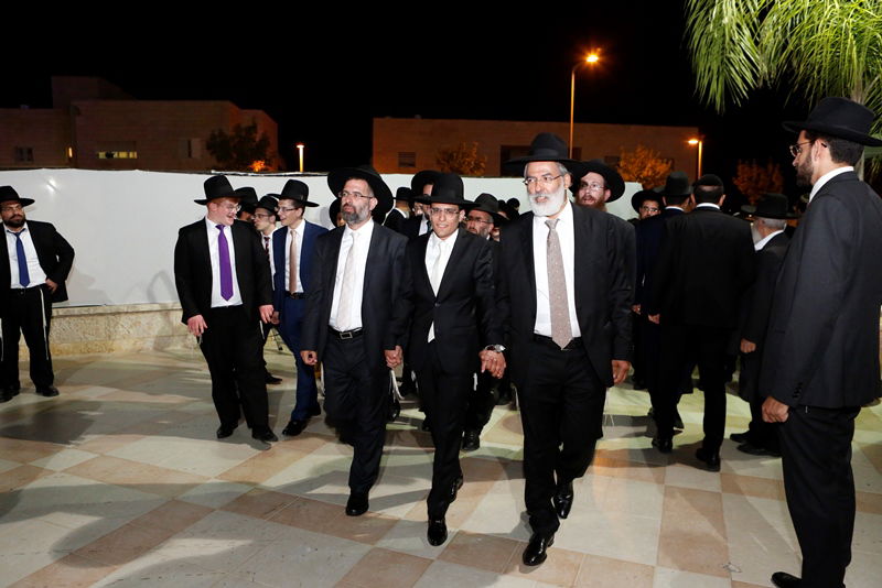 חתונת נכדת הראשל"צ הגר"ש עמאר • צפו