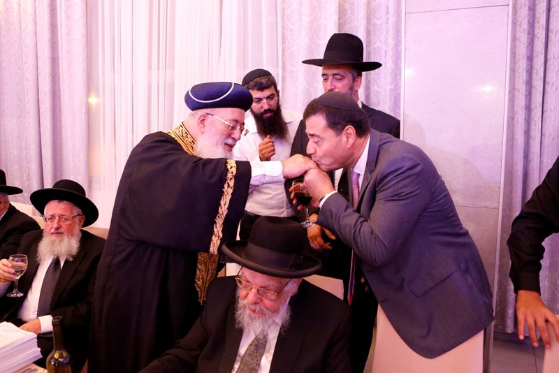 חתונת נכדת הראשל"צ הגר"ש עמאר • צפו