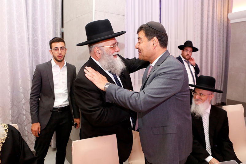 חתונת נכדת הראשל"צ הגר"ש עמאר • צפו