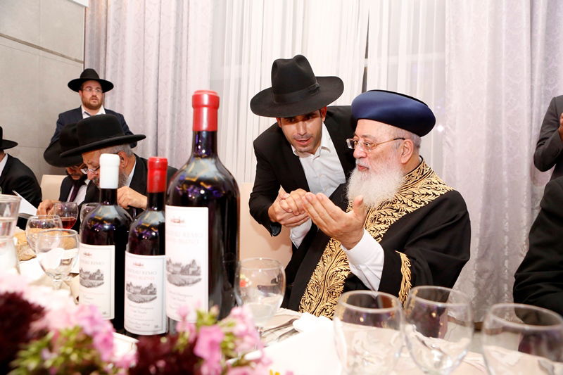 חתונת נכדת הראשל"צ הגר"ש עמאר • צפו