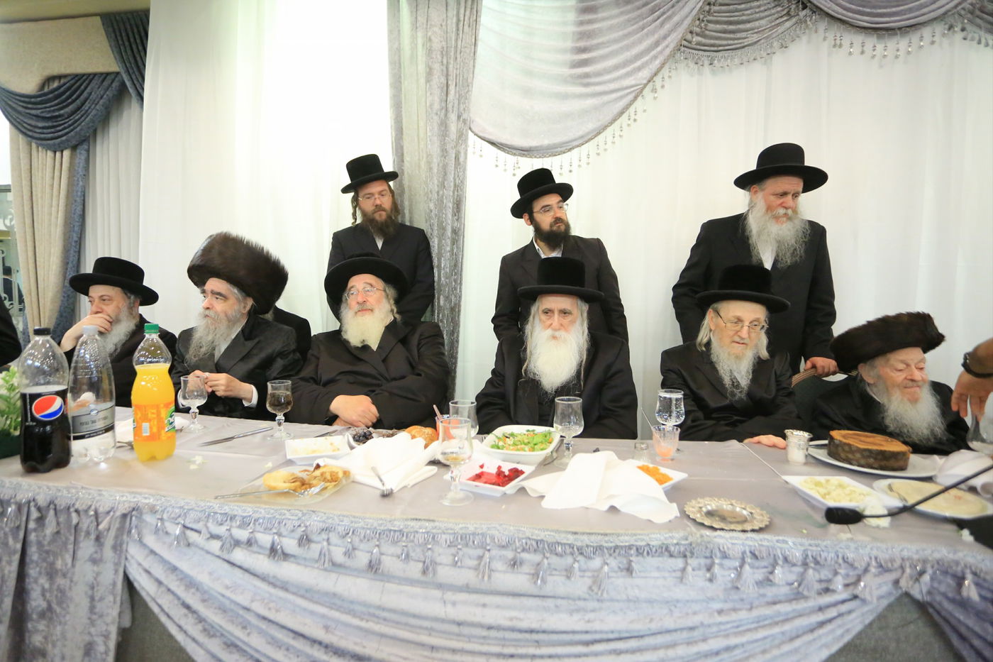 שמחת בר המצווה לנכד גאב"ד ביקאווסק • גלריה