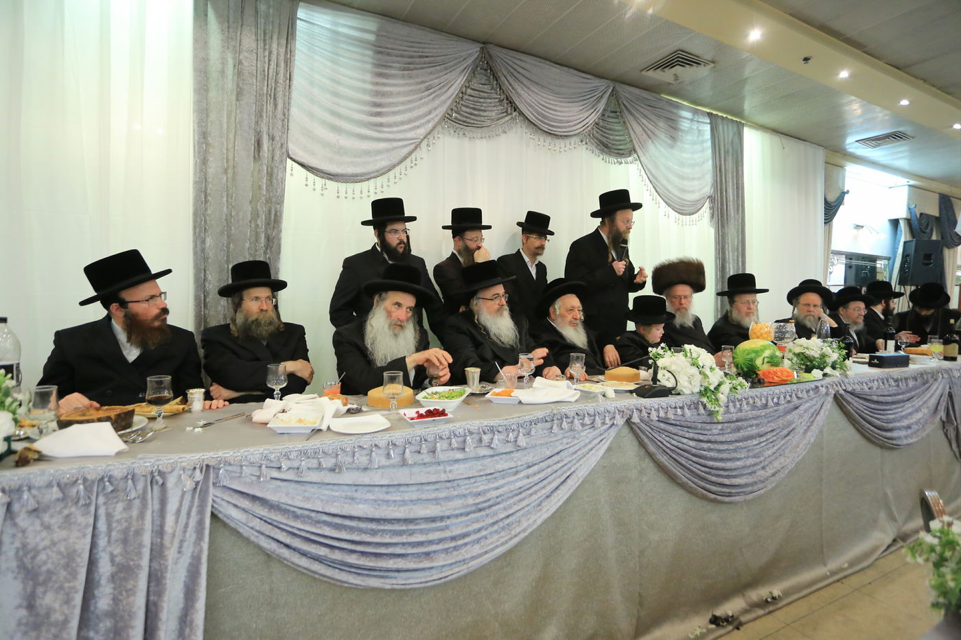 שמחת בר המצווה לנכד גאב"ד ביקאווסק • גלריה