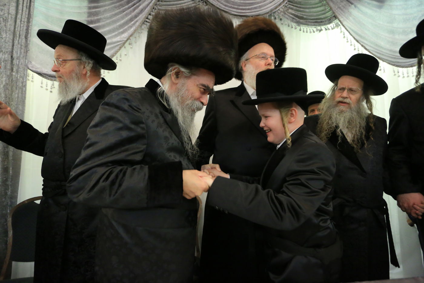 שמחת בר המצווה לנכד גאב"ד ביקאווסק • גלריה