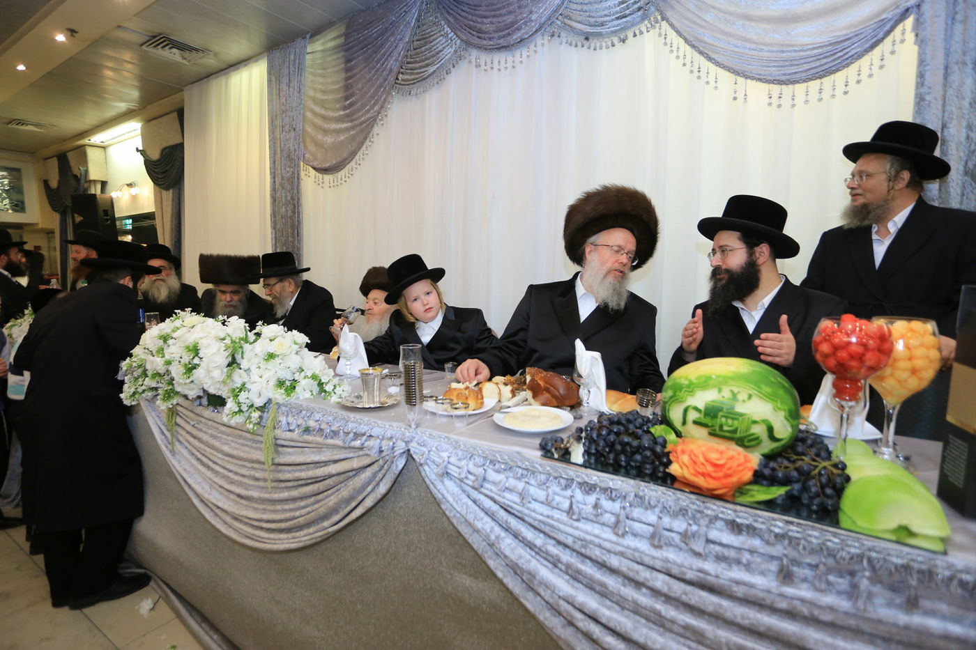 שמחת בר המצווה לנכד גאב"ד ביקאווסק • גלריה