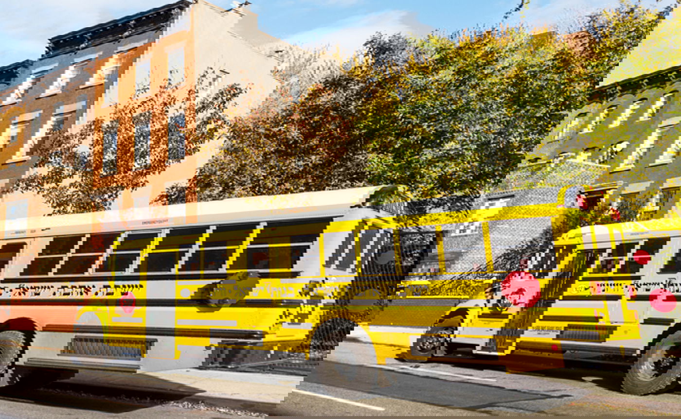 רכב הסעות חרדי ברחובות בורו פארק, אילוסטרציה