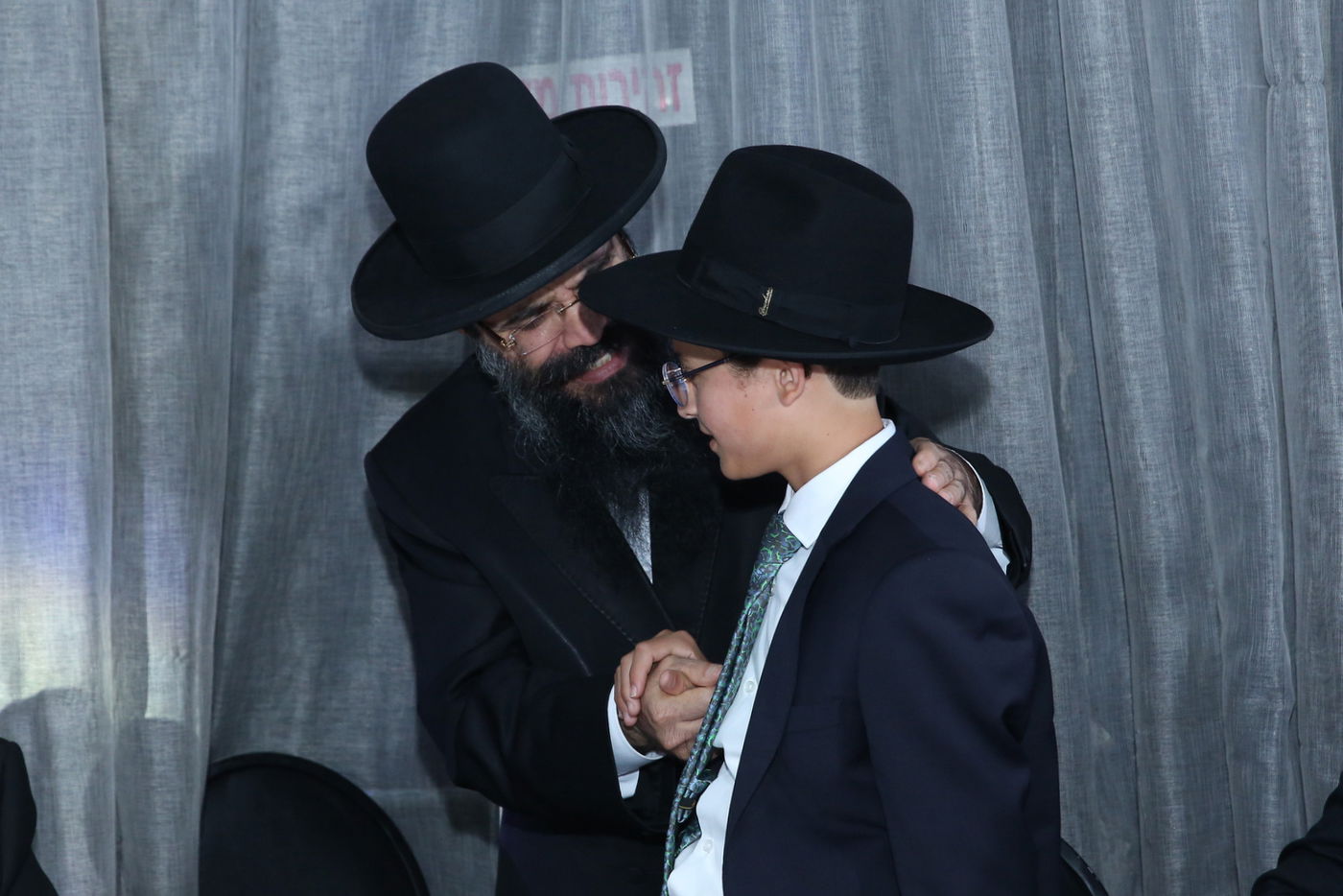 תיעוד: רבה של באר שבע חגג בר מצווה לנכד