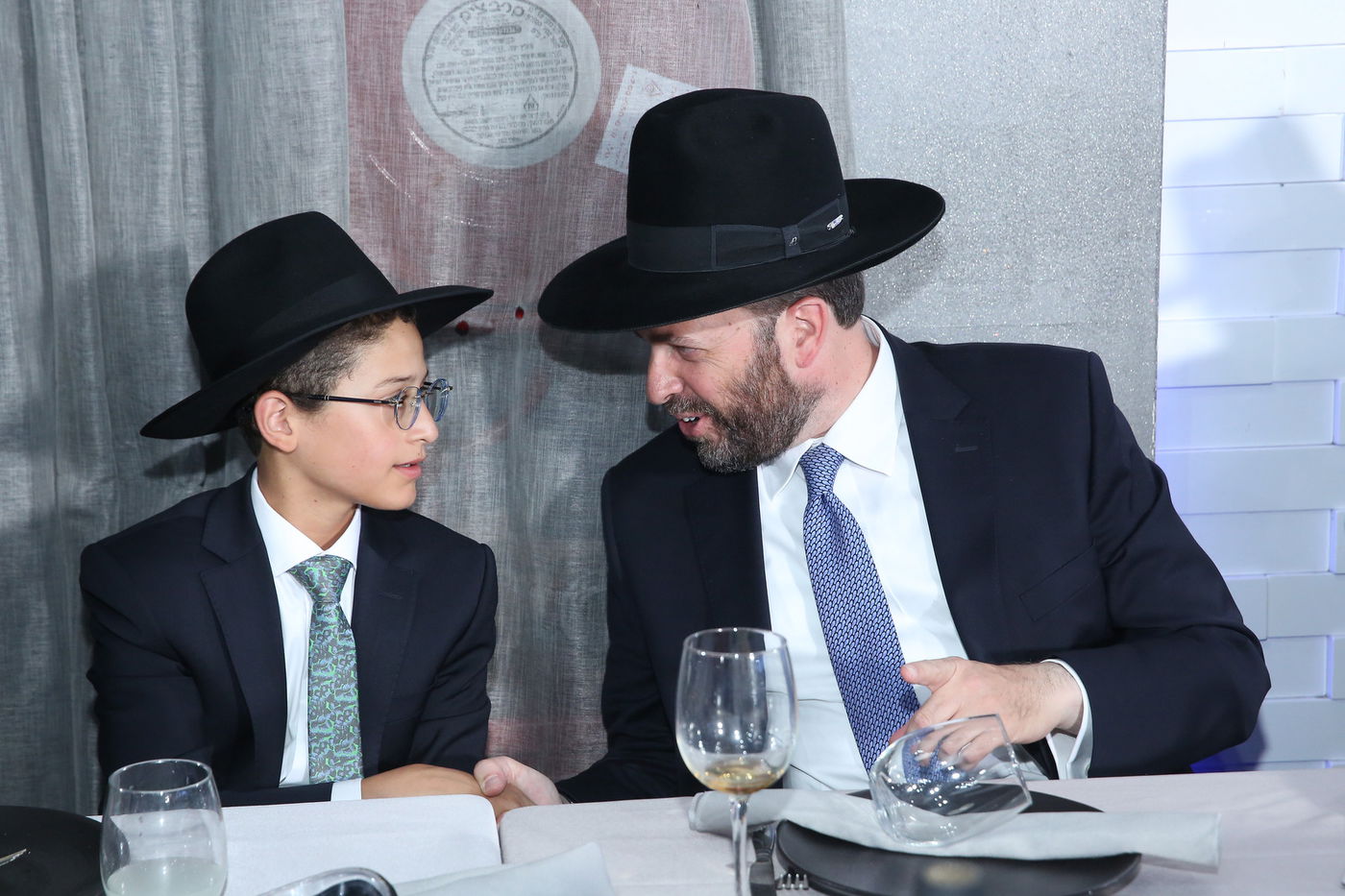 תיעוד: רבה של באר שבע חגג בר מצווה לנכד