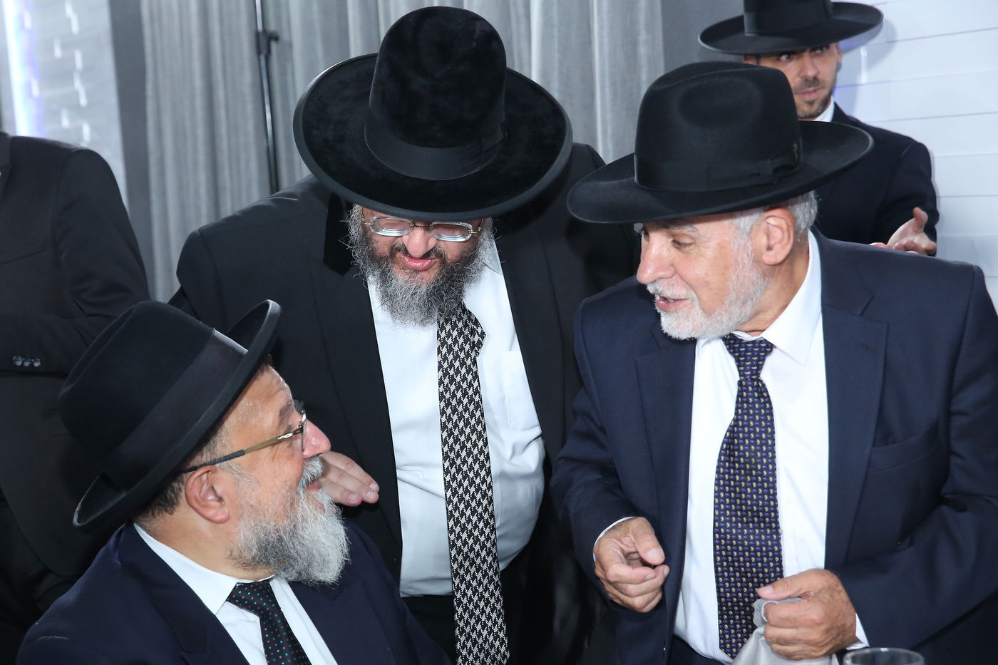 תיעוד: רבה של באר שבע חגג בר מצווה לנכד