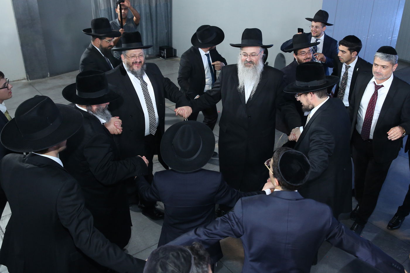 תיעוד: רבה של באר שבע חגג בר מצווה לנכד