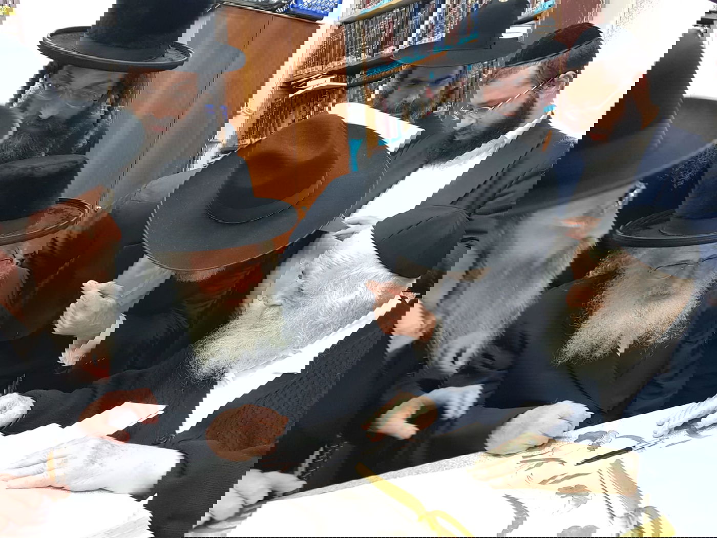 רבה של בית חלקיה הוכתר בבית הגדולים