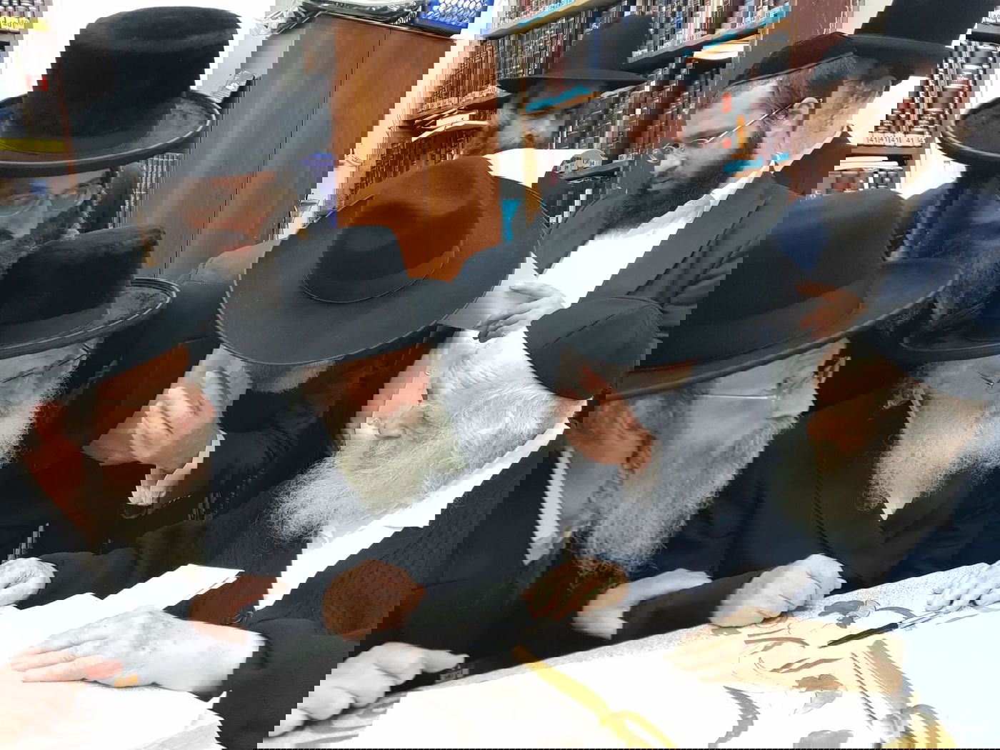 רבה של בית חלקיה הוכתר בבית הגדולים