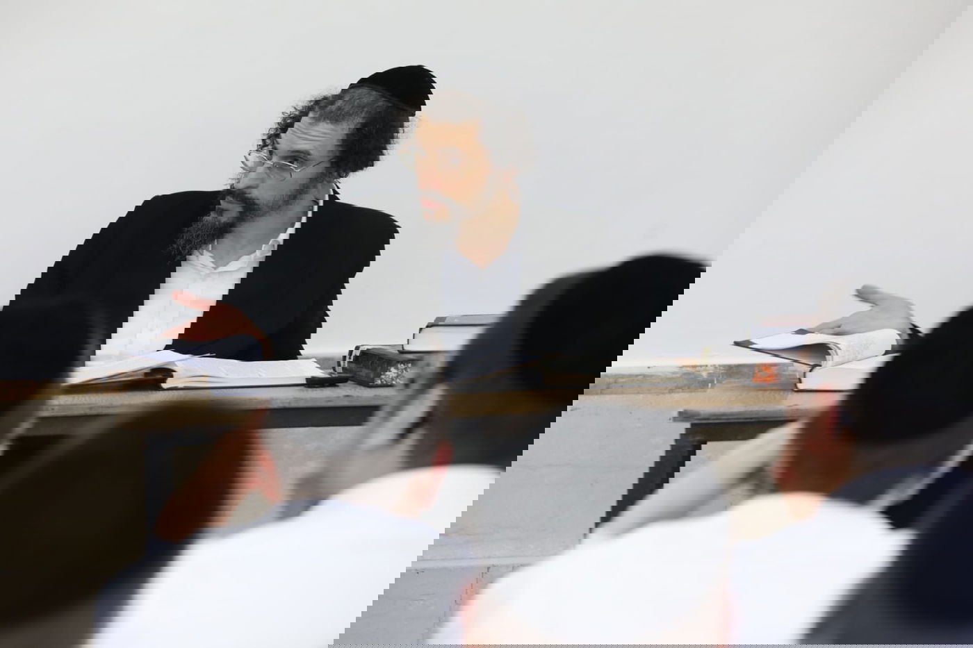 א-ל-ו-ל ב"עטרת שלמה": כך פתחו את הזמן