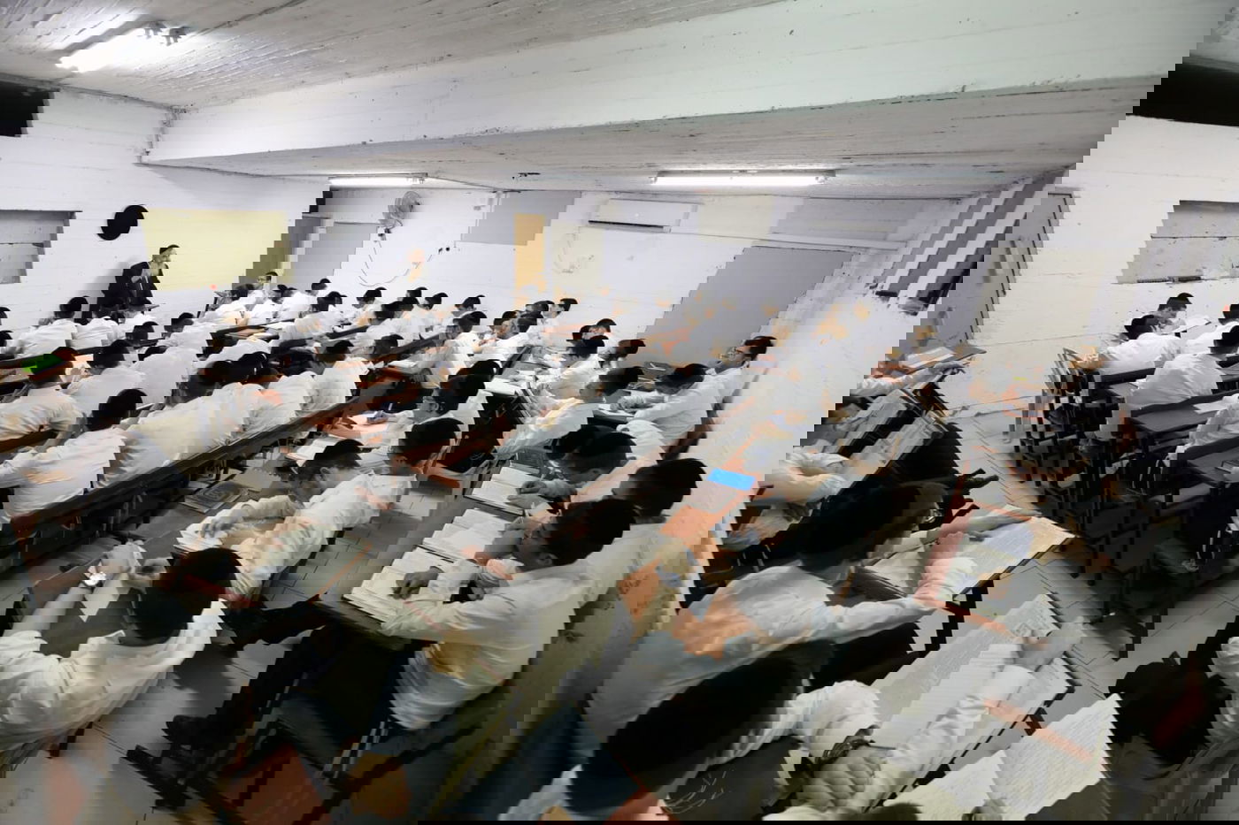 א-ל-ו-ל ב"עטרת שלמה": כך פתחו את הזמן