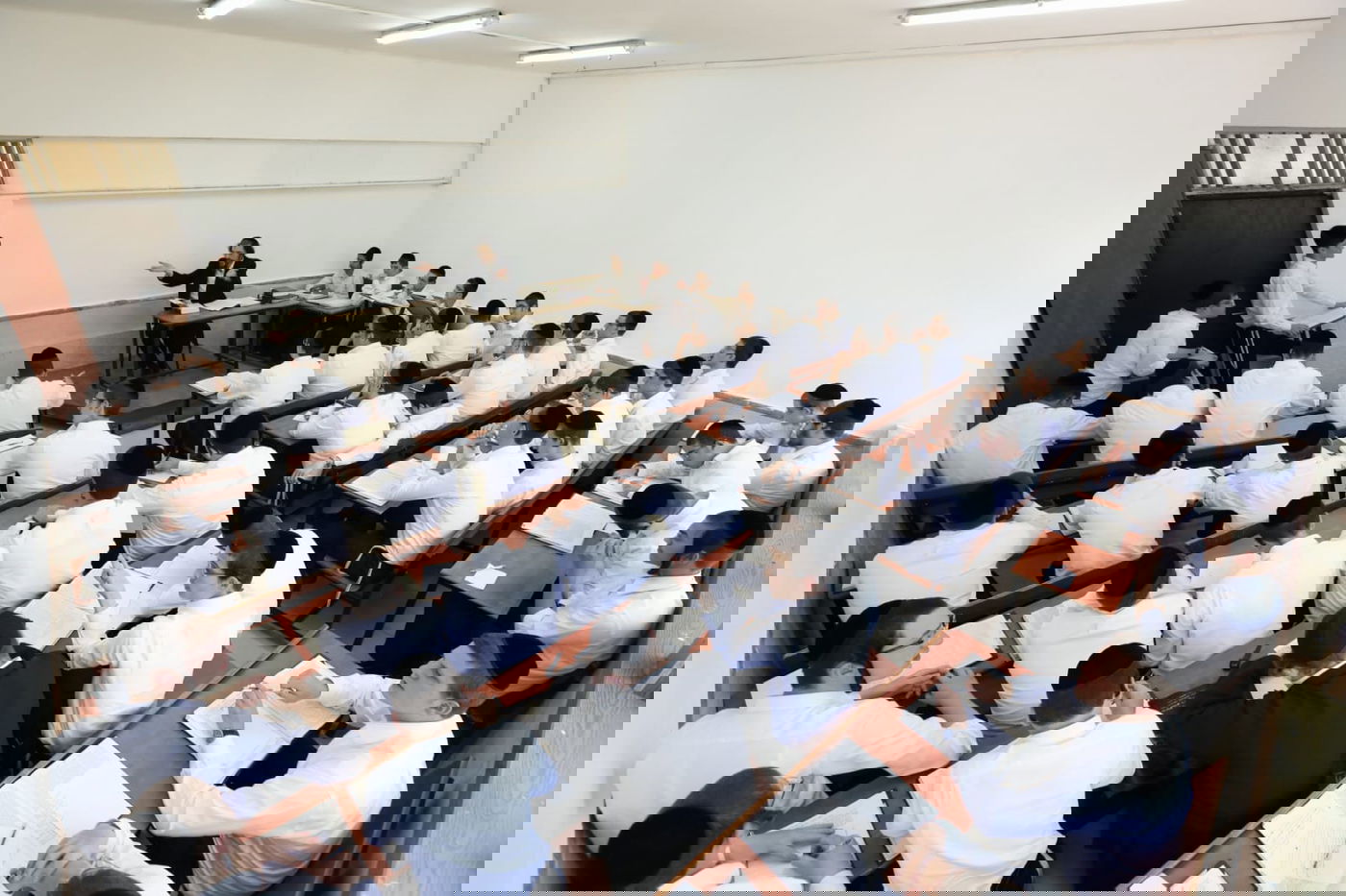 א-ל-ו-ל ב"עטרת שלמה": כך פתחו את הזמן