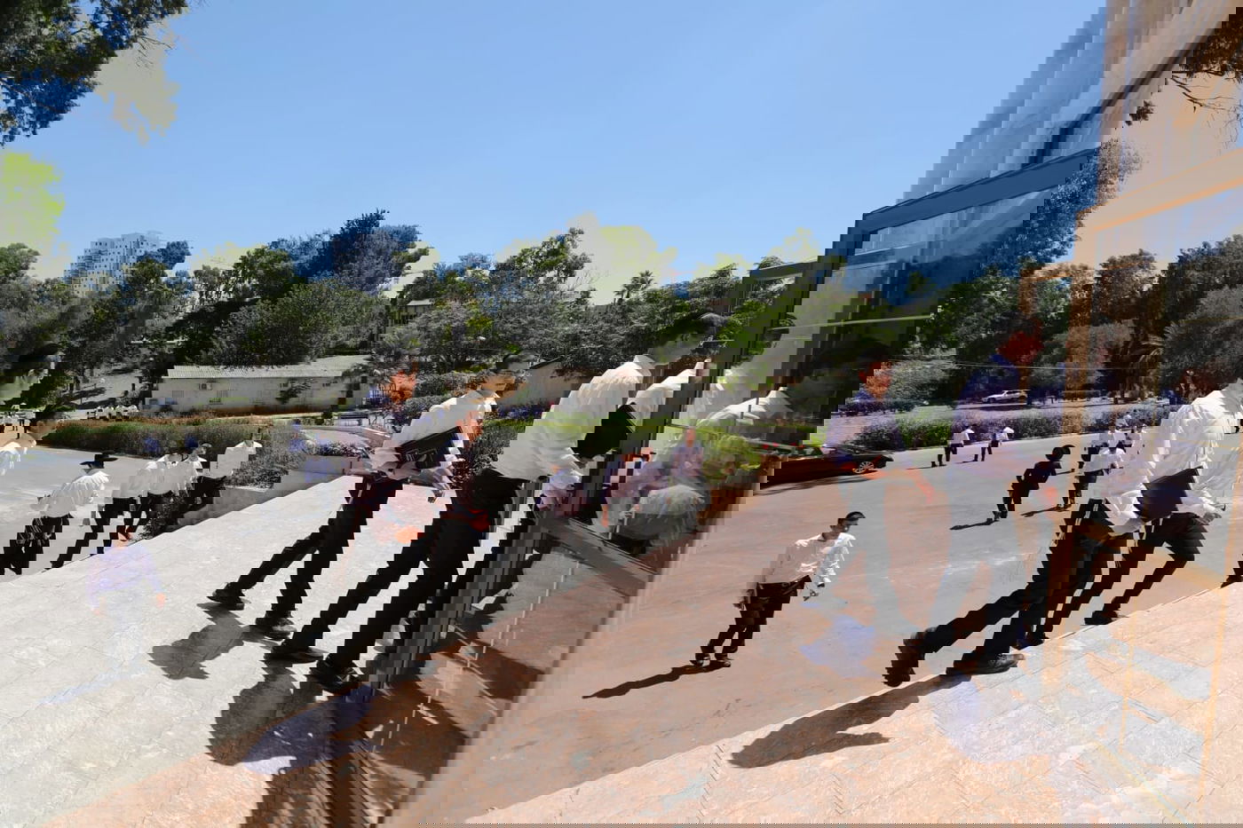 ניתוק מהווי הרחוב עם 'ראש בריא' • ישיבת "עטרת שלמה"