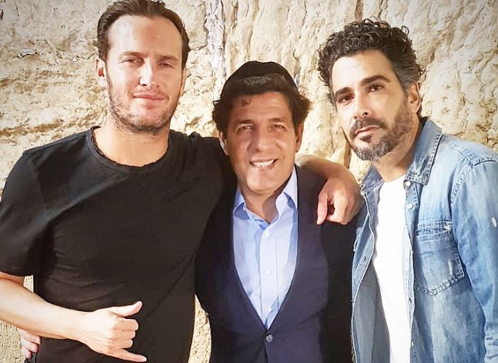 מתחזקים: הסלבס התפללו בכותל ובציון מרן