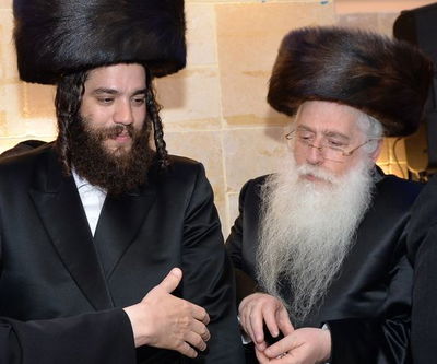 'שלומי אמונים' ל'דגל': דין תורה או שישראל פרוש יתמודד