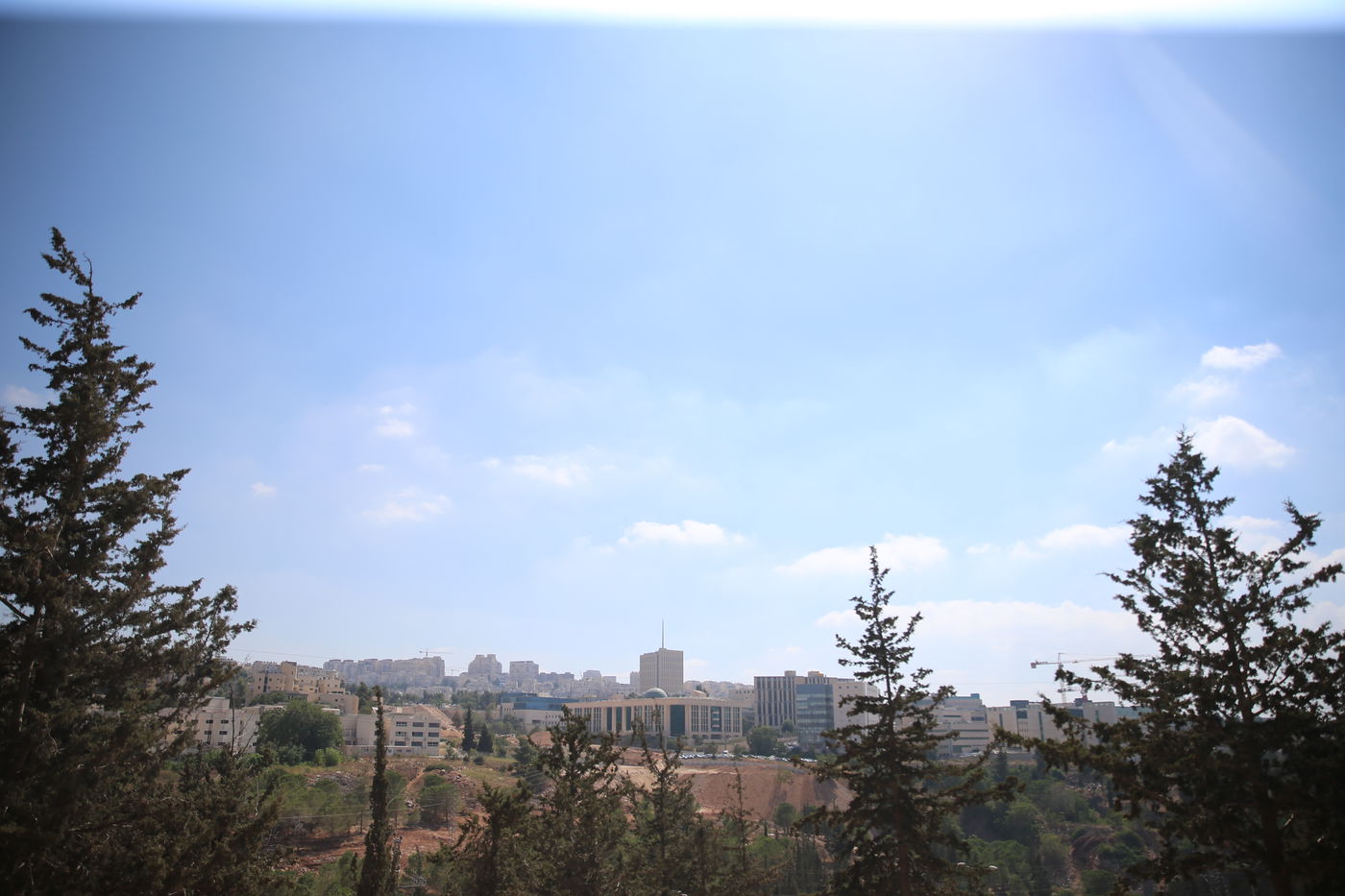 המקווה שהנערים ארגנו לעצמם ליד ה'רכס'