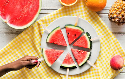 הדרך המיוחדת ביותר להגיש אבטיח