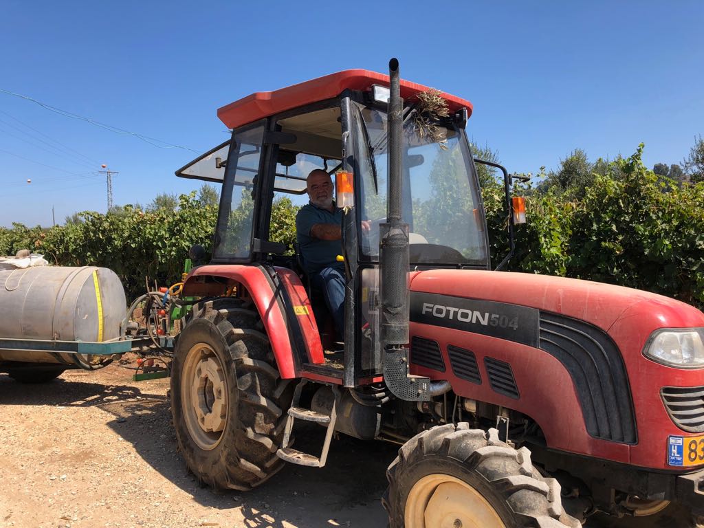 סיידה על הטרקטור