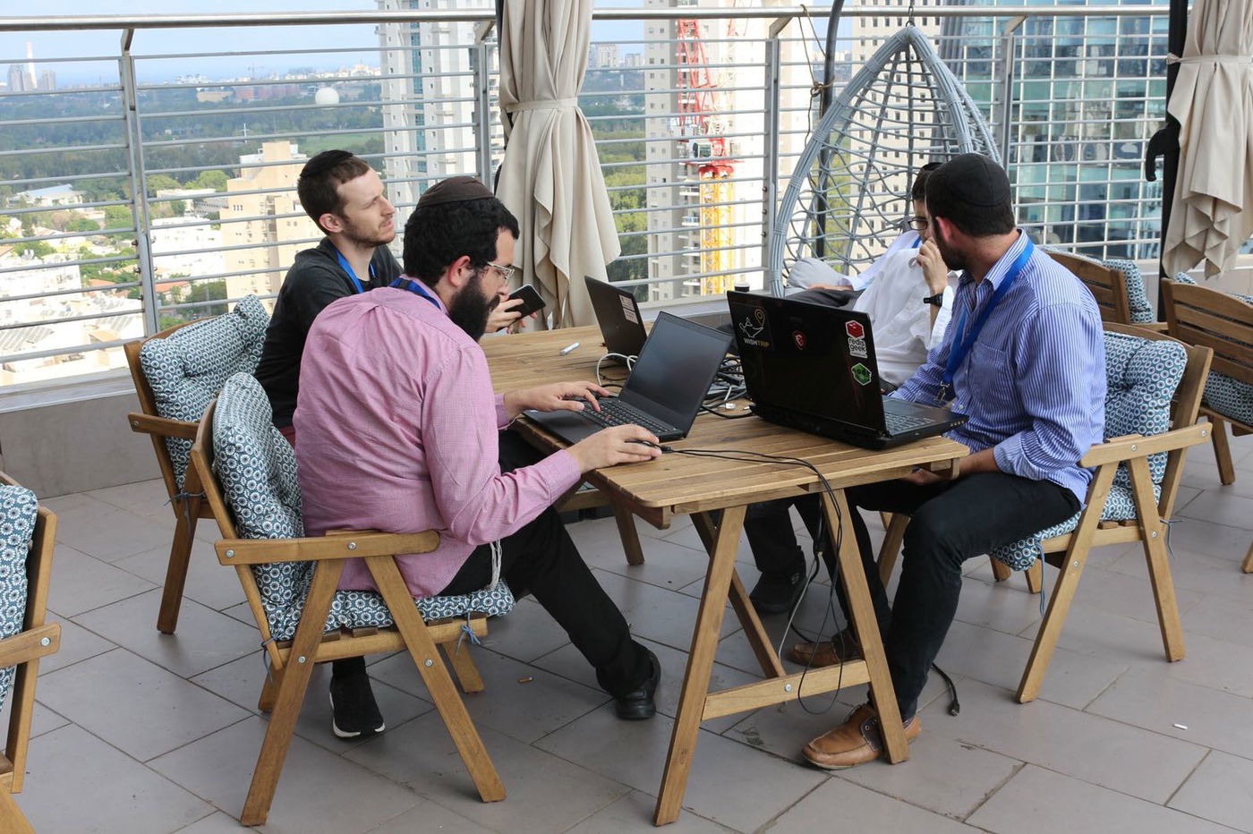 חרדים בהייטק: 24 שעות של האקתון מיוחד בבני ברק