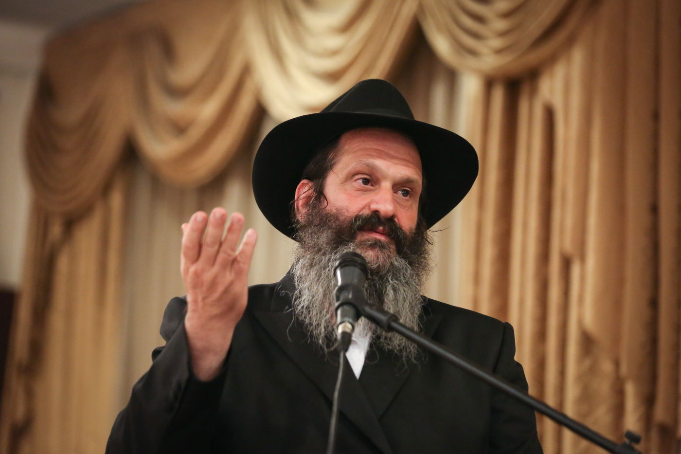 לפני התפילה: כך שלום רובשקין התקבל בצפת