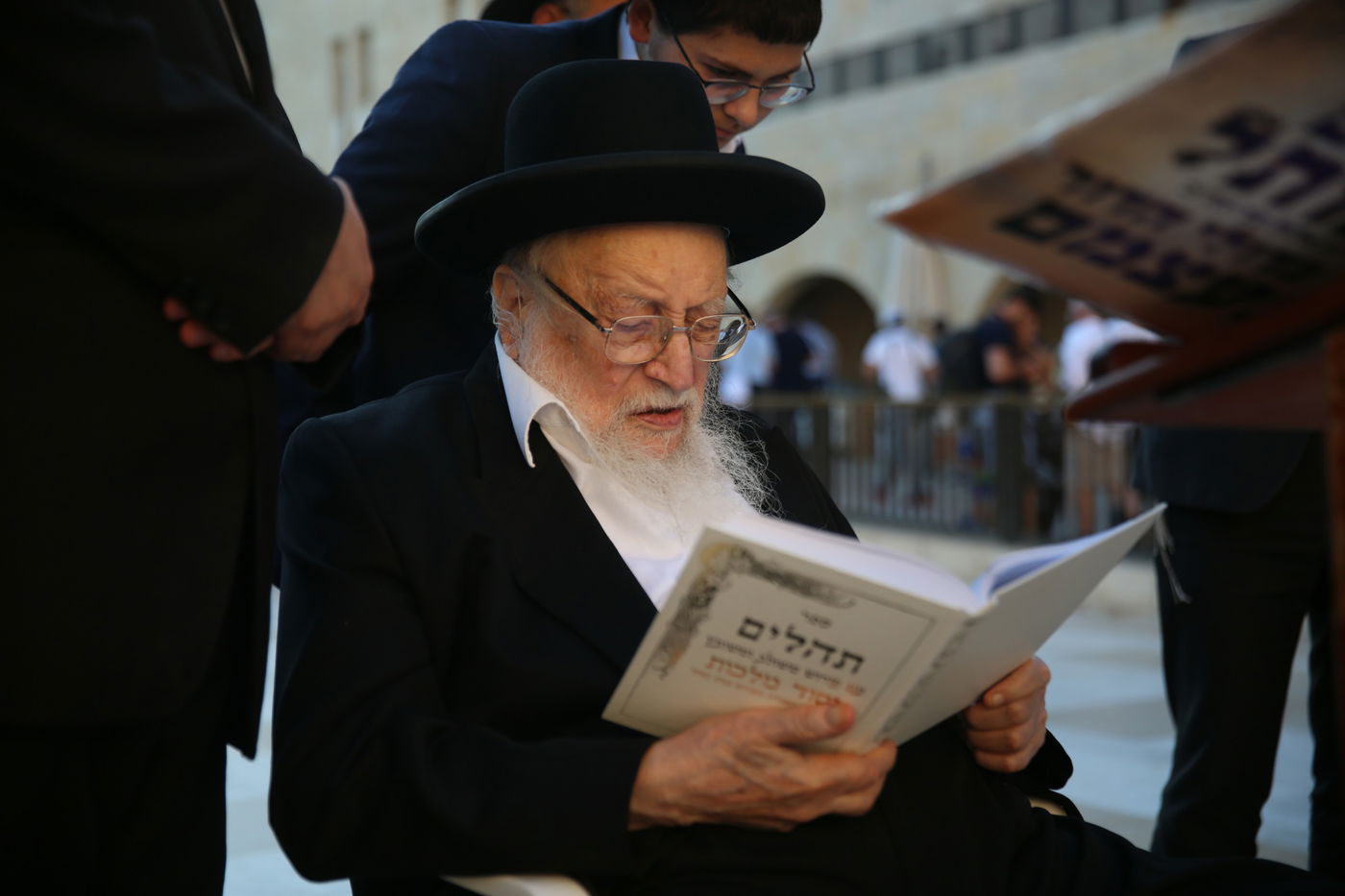 תיעוד מיוחד: הגאון רבי יצחק שיינר בכותל