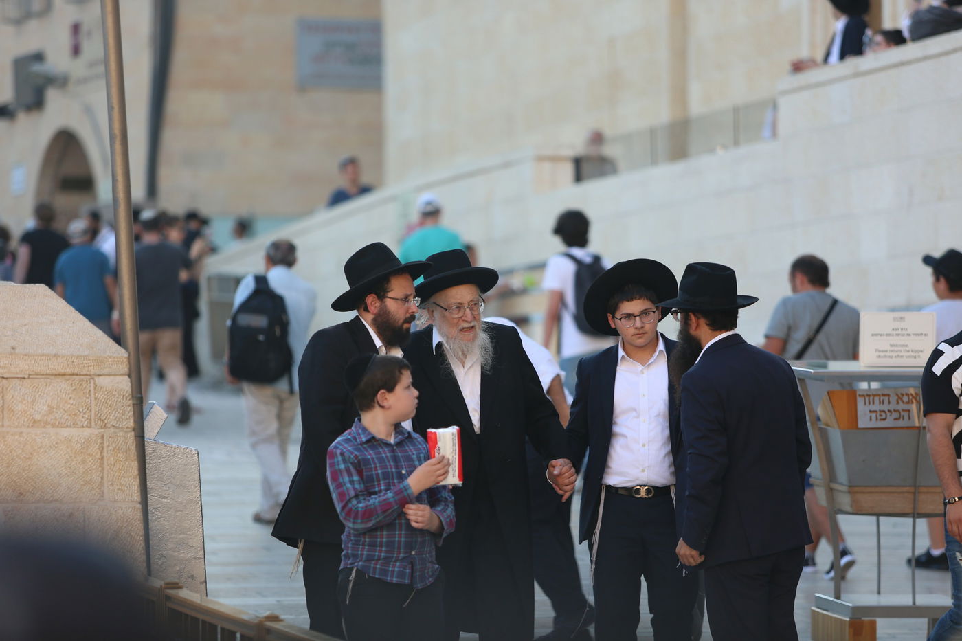 תיעוד מיוחד: הגאון רבי יצחק שיינר בכותל