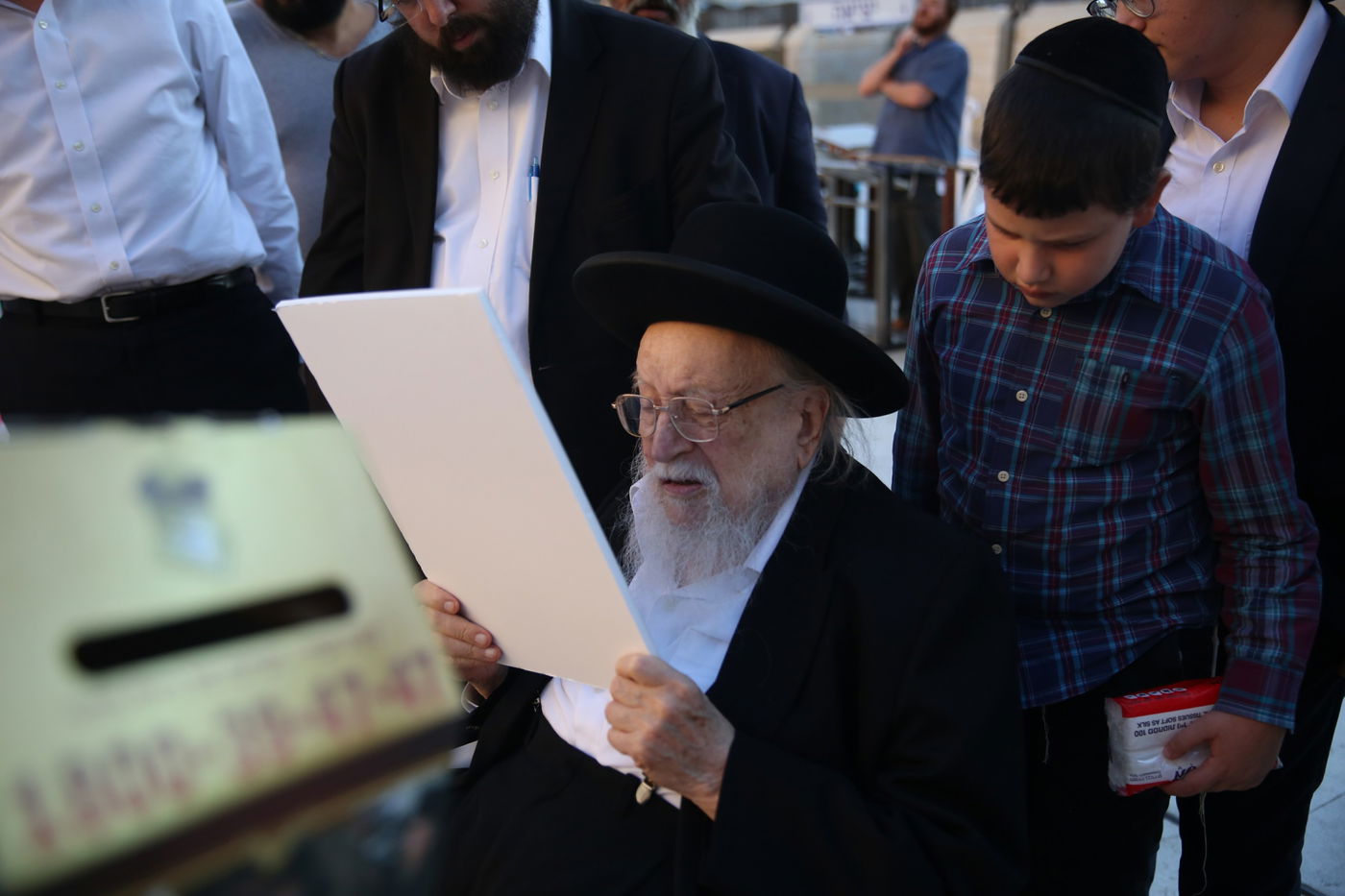 תיעוד מיוחד: הגאון רבי יצחק שיינר בכותל