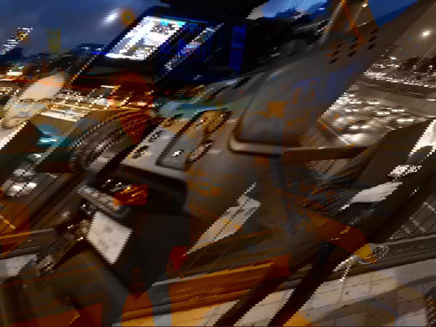 וייס. מדווח מהשטח