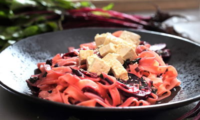 ס'באשערט. פסטה ברוטב יין אדום