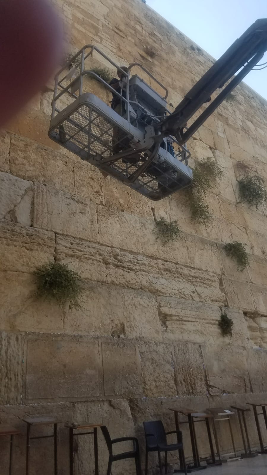 לאחר הנפילה: אבני הכותל המערבי נבדקות