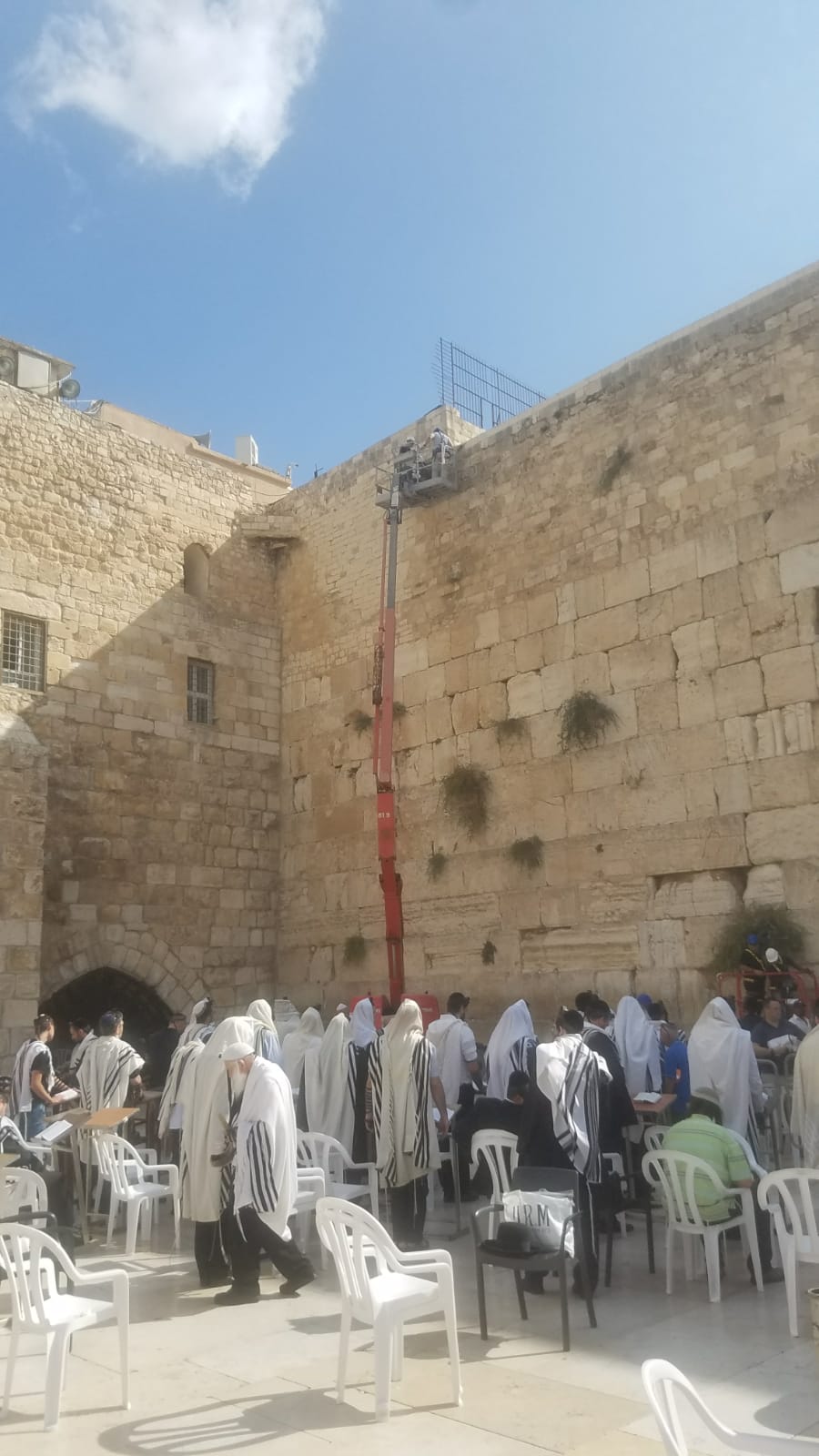 לאחר הנפילה: אבני הכותל המערבי נבדקות