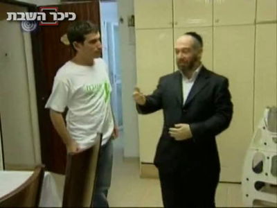 ראש מאבק הסטודנטים נגד החרדים, בעימות עם אברך