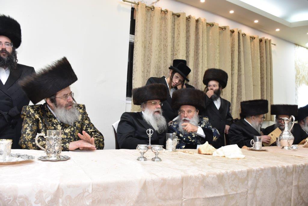 ‏‏שמחת החתונה בחצרות ערלוי - קומרנא. צפו