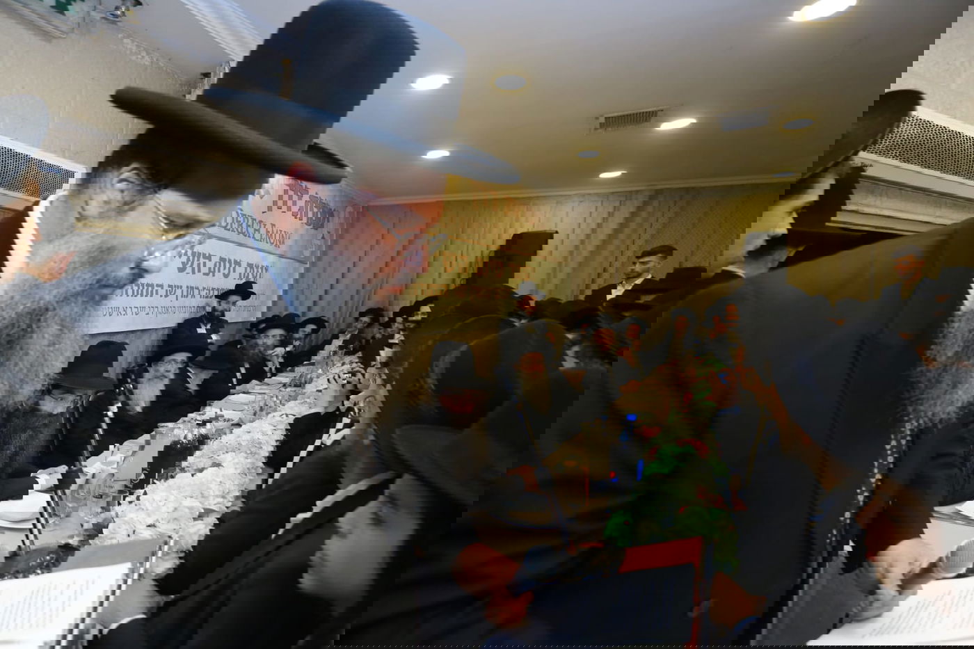 ב"דרך אמונה" חגגו את סיום הש"ס • תיעוד