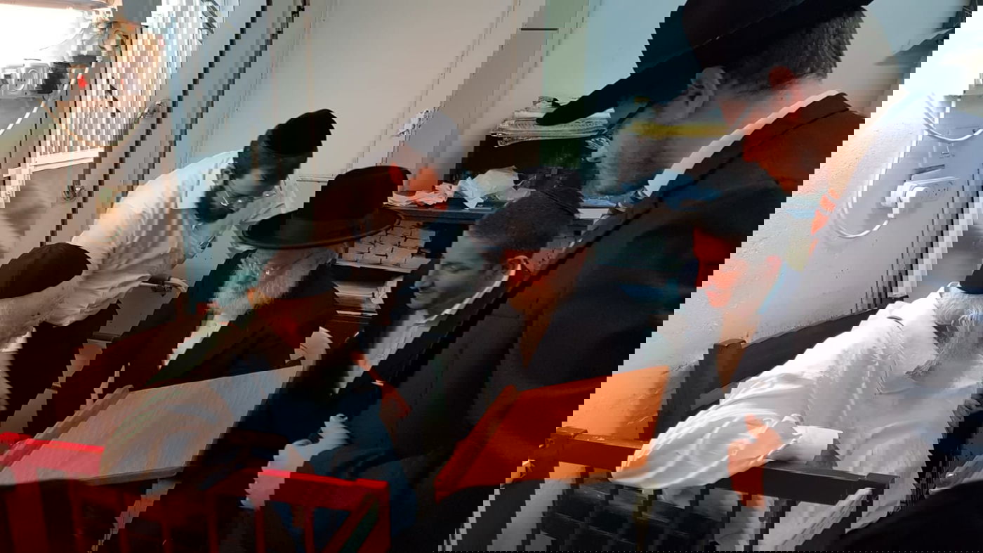 החזן הראשי הגיע להתברך בבית שר התורה