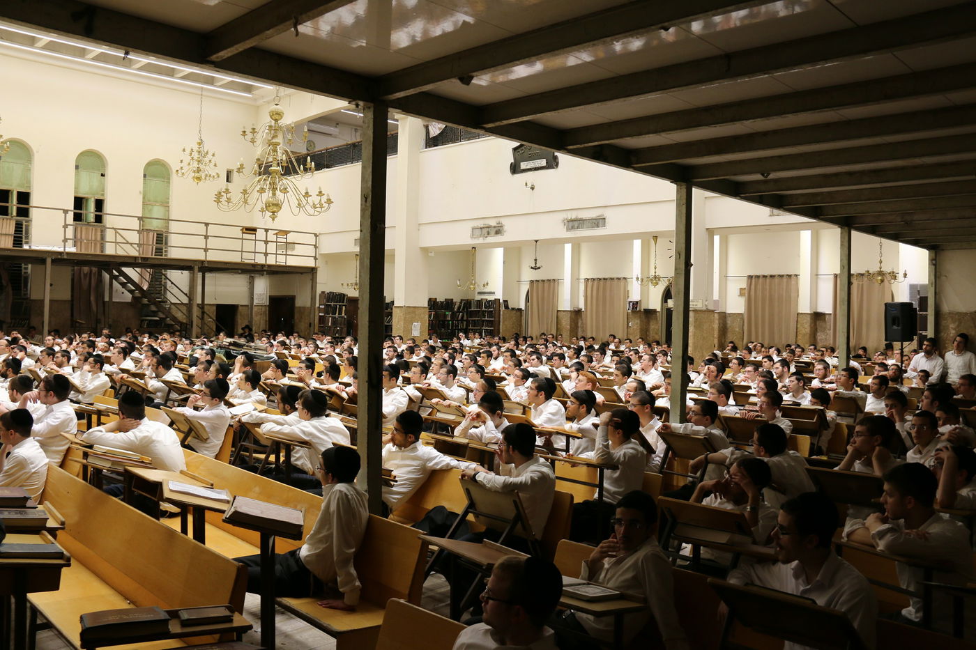 יום השנה המ"ט לרב מפוניבז' זצ"ל • תיעוד