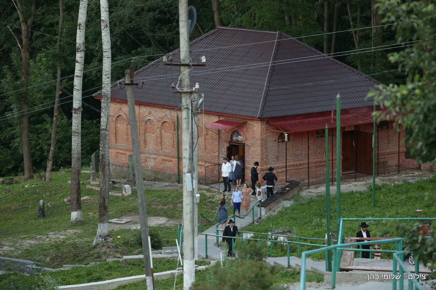 הברנז'ה אמרה סליחות ראשונות בהאדיטש • צפו