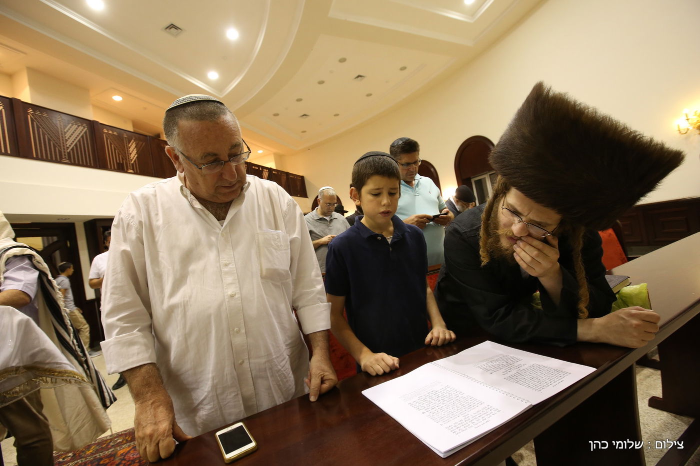 הברנז'ה אמרה סליחות ראשונות בהאדיטש • צפו