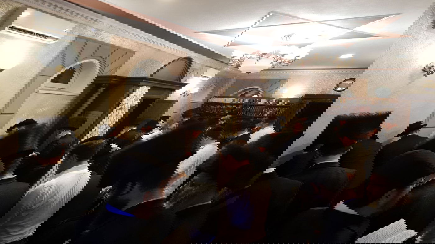 הברנז'ה אמרה סליחות ראשונות בהאדיטש • צפו