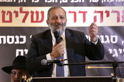 דרעי מחדש את המאבק נגד ישי: מתחבר  עם מי שממורמר