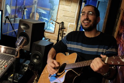 דוד שקלים בסינגל שלישי  - "בת של מלך"