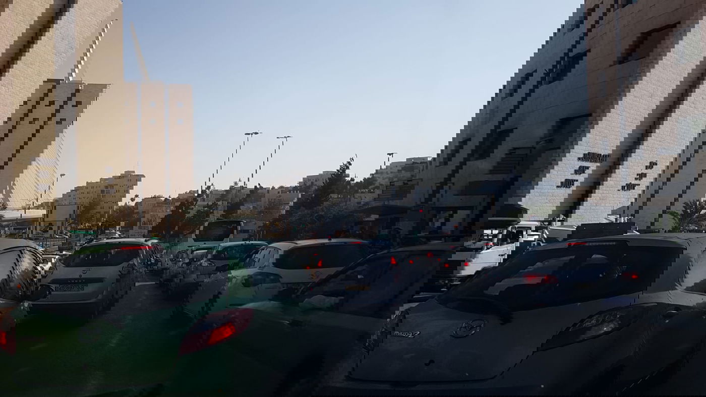 פקקים בכניסה לעיר