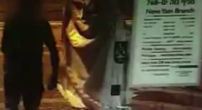 אישום: ריסק את החלון הבנק באבן ונתפס