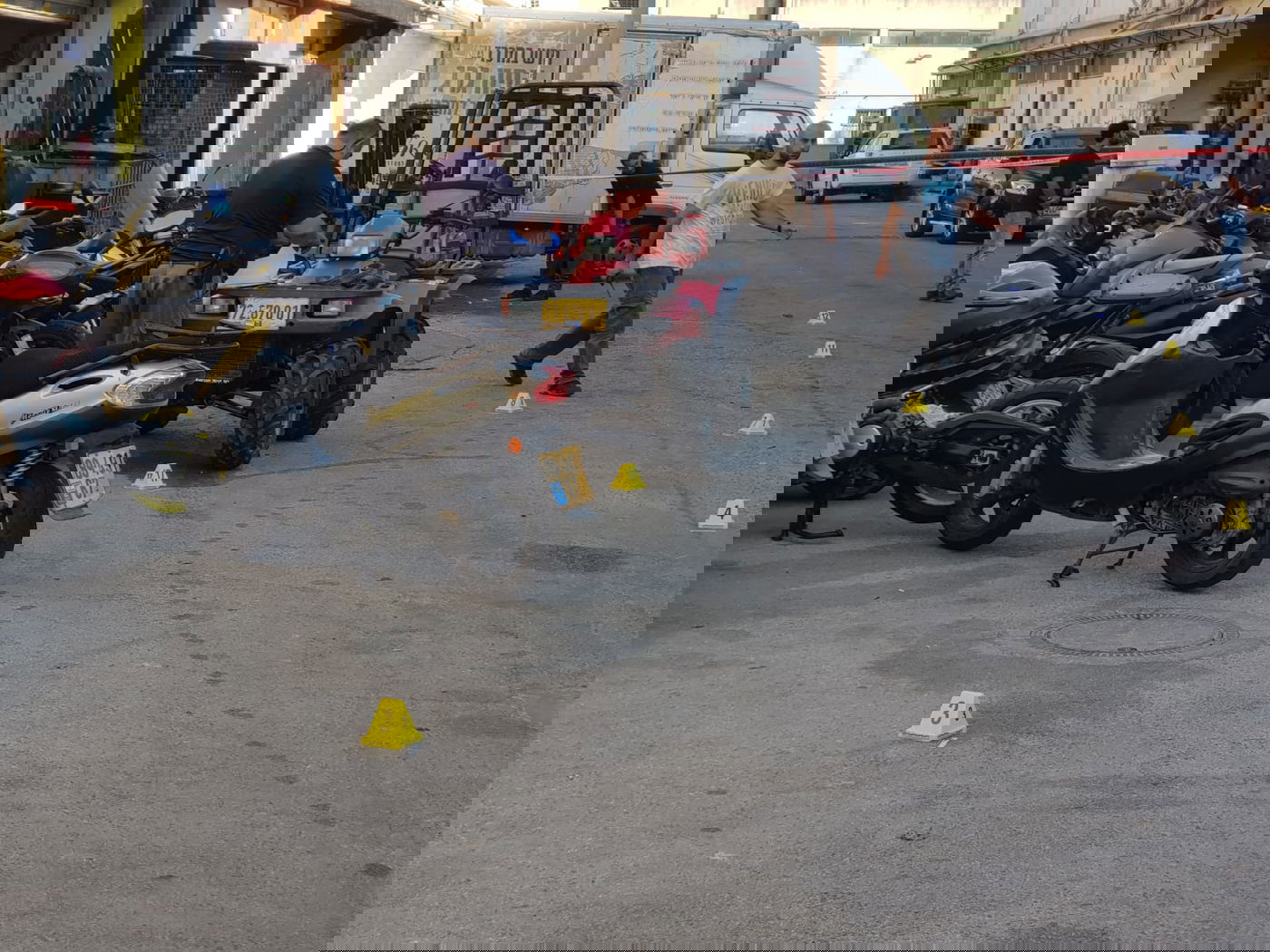 שלושה נפצעו מירי בעפולה, אחד במצב אנוש; היורה נמלט