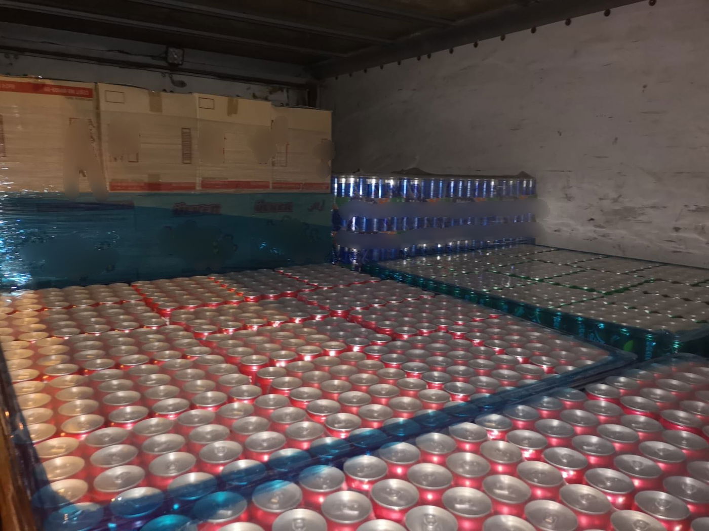 לוחמי מג"ב סיכלו הברחת פחיות שתיה